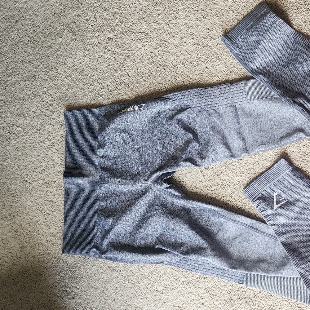 Gymshark ombre gray Leggings size medium